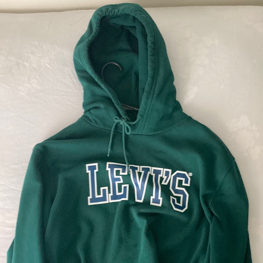 Dark green Levi’s hoodie